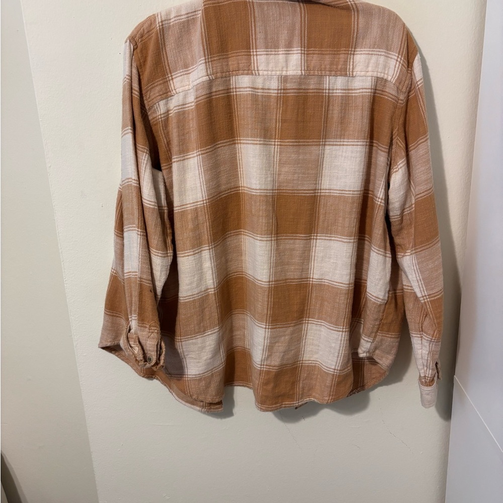 American Eagle Outfitters Tan and Cream Plaid Shirt